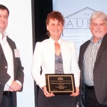 EBRC's Heather Peterson accept's AUBER Award for Excellence in Electronic Publications for Arizona's Economy, October 2014